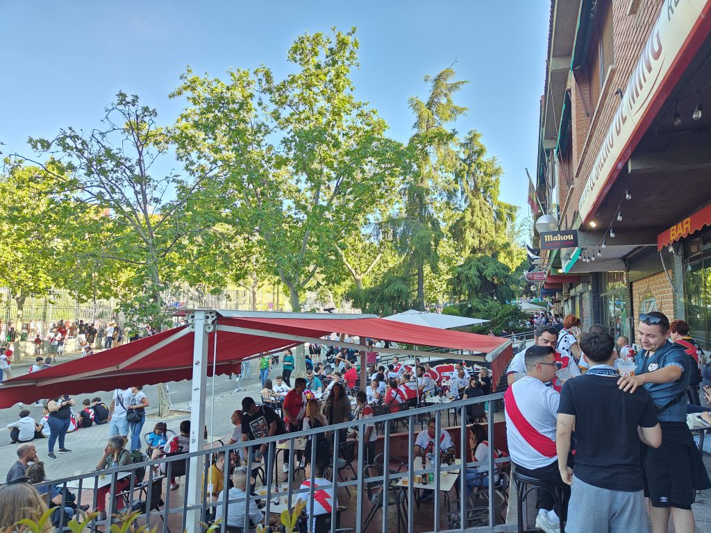 terraza el salero de ming vallecas